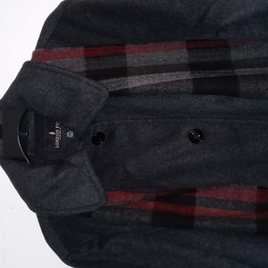 New London Fog Coat with two side pockets.